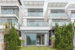 6 Stanley Beach Road image 1