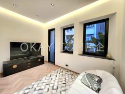 9 Kat On Street image 1