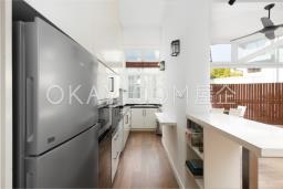 Albany Court image 7