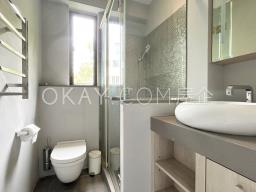Bayview Court image 6