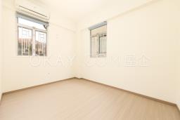 Bisney Villas image 9