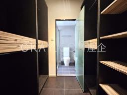 Blue Pool Court image 6