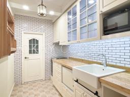 Caineway Mansion image 2