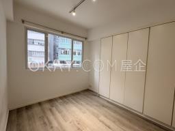 Caravan Court image 7