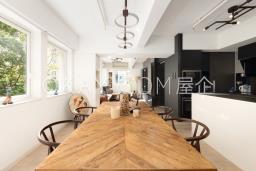 Central Mansion Central House image 8