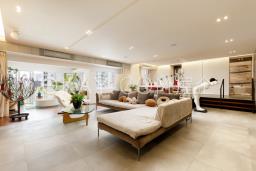 Cliffview Mansions image 2