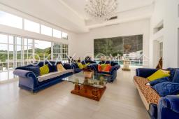 Flamingo Garden image 1