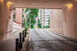 Fontana Gardens image 9