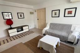 Gallop Court image 3