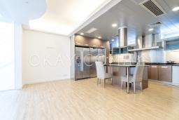 Golden Lake Villa image 2