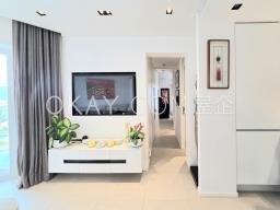 Hillgrove Village - Glamour Court image 4