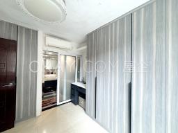 Hilton Towers image 8