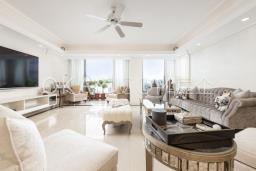 Hong Kong Garden image 3