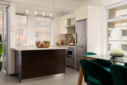 Igloo Residence image 9