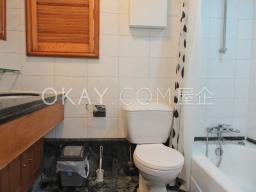 Island Place image 6