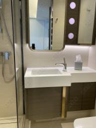 Kar On House image 4