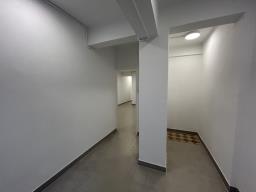 Lau Li Street image 3