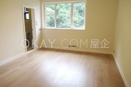 Leon Court image 3