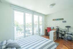 Lobster Bay image 10