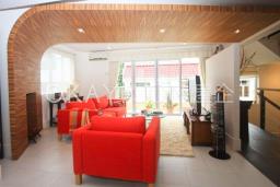 Lung Mei Tsuen Road image 2