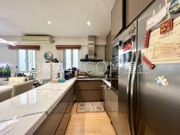 Lungga Mansions image 5