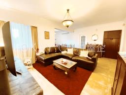 Mayson Garden Building image 5