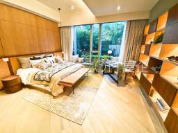 Mount Pavilia image 2