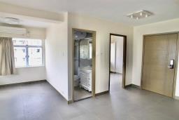 Mui Wo Flat image 2