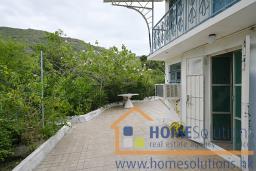 Mui Wo Village House image 1