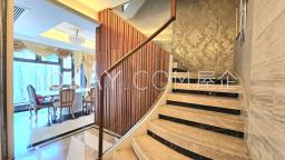 Palatial Crest image 3