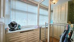 Palatial Crest image 9