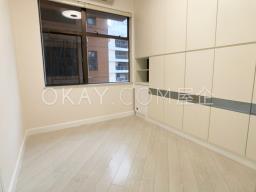 Parkway Court image 9