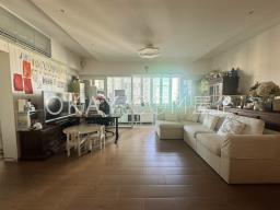 Parkway Court image 2