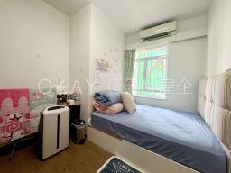 Parkway Court image 7