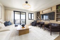 Pearl Gardens image 6