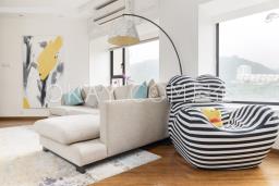 Peninsula Village - Jovial Court image 3