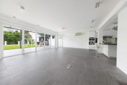 Po Lo Che Road image 1