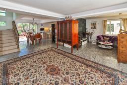 Pui O Village image 1