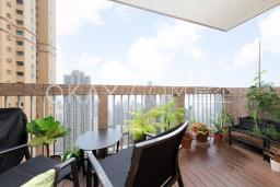 Realty Gardens image 2