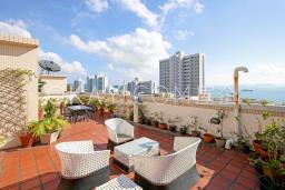 Regent Palisades image 7