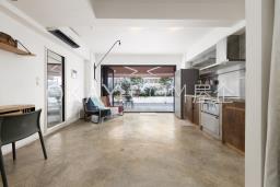 Riviera Mansion image 5