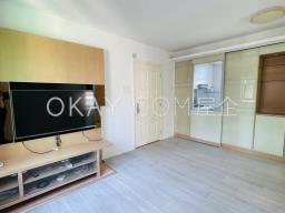 Robinson Crest image 3