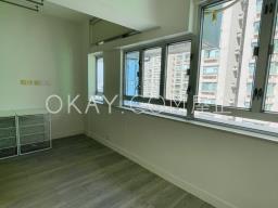 Robinson Crest image 5