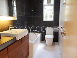 Sea and Sky Court image 8