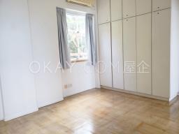 Sea and Sky Court image 8