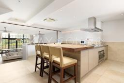 Sea Breeze Villa image 2