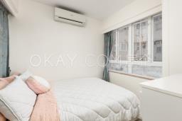 Sherwood Court image 9