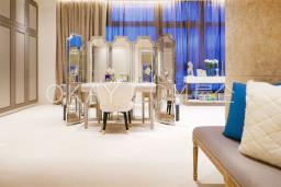 Shouson Peak image 3