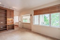 Stanley Knoll image 7