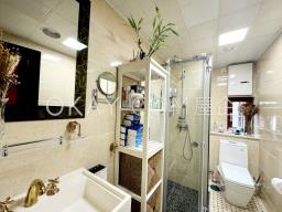 Summit Court image 9